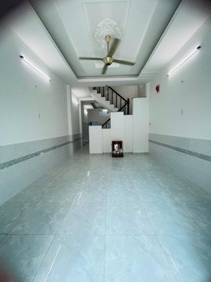 nhà tâm huyết chưa qua đầu tư - 60m2 - phạm văn bạch - 7,7 tỷ tl