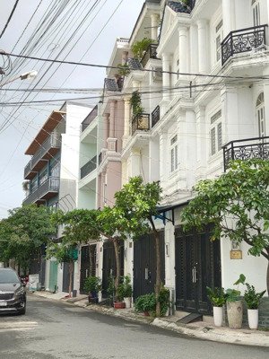 bán nhà 3 tầng hẻm xe hơi đường số hoàng diệu 2 linh trung thủ đức 50.3m², giá 7 tỷ