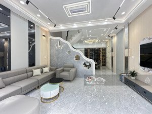 bán căn nhà ngang 5m mới lên sóng tại tx21, q12 ngay chợ minh phát