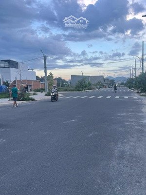 lô đất tái định cư ngọc hiệp. phường ngọc hiệp, nha trang. đã có sổ. lh: mr tuấn