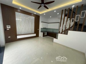 cắt lỗ bán gấp nhà liên mạc - 36m x 5 tầng - ô tô đỗ cửa - full nội thất