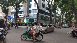 cho thuê căn hộ chung cư an bình, khu đô thị định công, diện tích 85m2, 2pn, 2wc, đủ đồ. giá 13 tr
