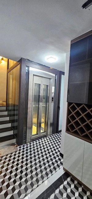 nhà đẹp tây sơn đống đa - 6 tầng thang máy - ngõ thông kinh doanh online - oto dừng đỗ cách 20m