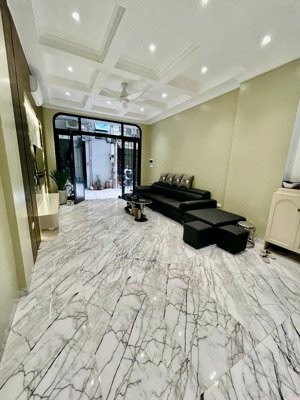 bán np 6pn, 7wc tại ngọc khánh, ba đình, hà nội chỉ với 19 tỷ, 40m2