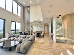 cho thuê duplex sân vườn 214m2 full nội thất mới tinh, view sông đông nam thoáng mát, dọn vào ngay