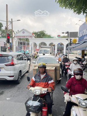 bán gấp nhà mặt tiền 304 khuông việt 7x18 trệt lầu đúc