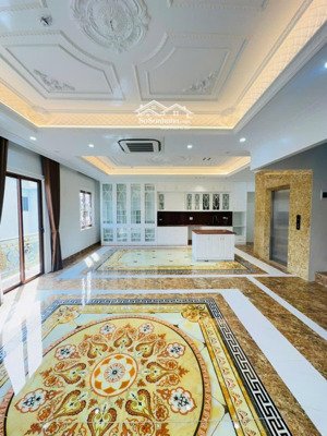 vip phân lô vỉa hè mậu lương-ô tô tránh-kinh doanh-thang máy-full nội thất 62m2-7t-mt9m chỉ 22.x ty