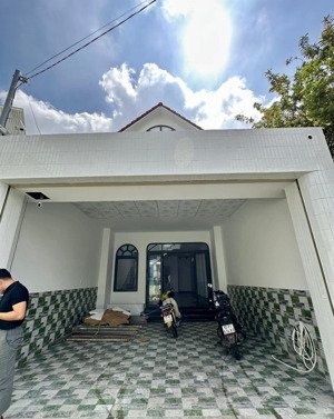 cho thuê nhà trệt lầu 3pn gần tiểu học phú hoà 3