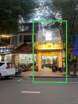 bán nhà 71 thủ khoa huân gần chợ bến thành khu khách sạn nhà hàng sang trong quận 1