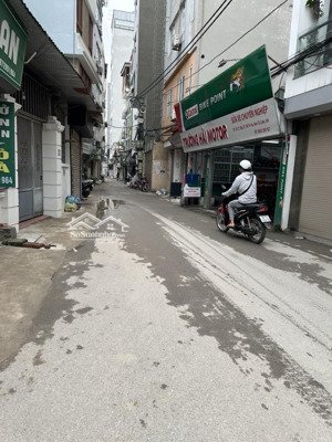 chính chủ cần bán nhà mễ trì lô góc ô tô đỗ cửa diện tích 40m 7,8 tỉ