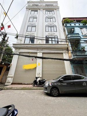 cho thuê nhà phố hoàng quốc việt - cầu giấy, 75m2 x 7t, 1 tum, mt: 10m2. thông sàn, thang máy. 45tr