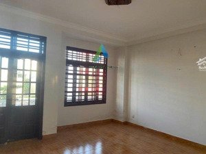 chủ thiện chí bán nhà 3 tầng đường huỳnh tấn phát -102m2 ngang 5m đoạn kinh doanh sầm uất