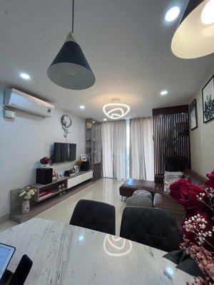 cho thuê the botanica 97m2 vào ở ngay full nội thất y hình gần sân bay 3pn 2wc