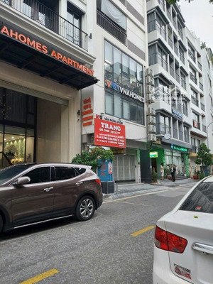 bán nhà mặt phố tại đường võng thị 105m2, 9 tầng 1 hầm giá 47 tỷ. tây hồ