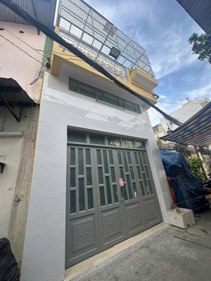 bán nhà hxh cách mạng tháng tám, q3 - khuôn đất đẹp 4x16m, giá mềm 9.8 tỷ