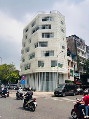 bán tòa nhà chdv rẻ nhất - góc 2mặt tiền bùi đình túy - 8x30m - 9 tầng - thu nhập : 400tr - 55 tỷ