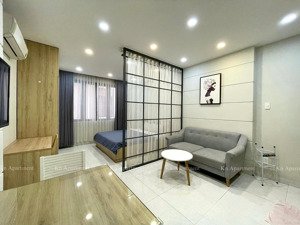 căn hộ 1 phòng ngủ full nt 32m2 cửa sổ lớn ngay lê văn sỹ quận 3 giáp quận 1, phú nhuận- 