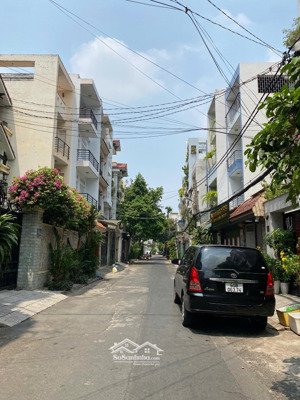 bán nhà mới 4 lầu hxh 8m đồng đen - ngay công viên bàu cát. dt: 4.8x14m [nở hậu] giá: 12 tỷ