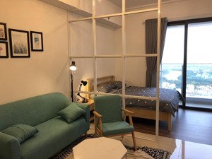 chính chủ cho thuê căn studio 45m2 tầng cao. môi giới có khách có thể liên hệ zalo: 