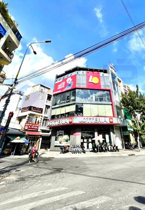 hạ giá 55 tỷ về 40 tỷ góc 2 mặt tiền đường 3/2 q10 -(7,5 x 22) - hđt 140tr, còn 1 căn duy nhất