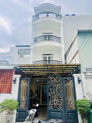 nhà phố 4 tầng-83m2-gara ô tô- kề phú mỹ hưng- quận 7-chỉ 11.x tỷ