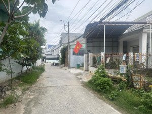 bán nhanh lô đất 2 mặt tiền phước đồng 2.5 tỷ - diên tích : 146.3m2 có 60 thổ cư - 2 mặt tiền