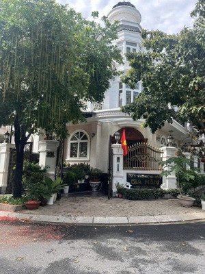 bán biệt thự góc cityland mt đường số 11, p.5, gò vấp giá chỉ 55 tỷ- lh 