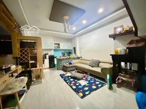 nhà rẻ hxh trung tâm q8 - kế mặt tiền âu dương lân - eaon mall- 5p qua q5, q1 gần 100m2 - 3 tầng .