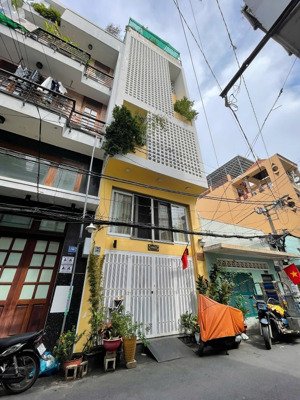 nhà mới vô ở ngay - hẻm xe hơi huỳnh văn bánh, p13, phú nhuận - 5 tầng (4,5 x 14m) - giá 15 tỷ