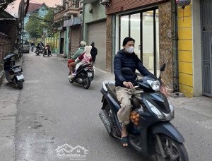 bán nhà vạn phúc gần bưu điện hà đông ngõ oto vào nhà 35m2, mặt tiền gần 5m cần bán gấp 