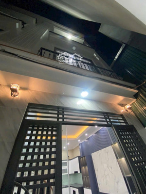 chính chủ bán nhà 5 tầng 32 m-gần tô hiệu trung tâm hà đông đầy đủ nội thất -hai mặt thoáng-7 tỉ