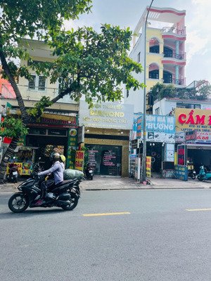 mặt tiền kinh doanh chợ vải phú thọ hòa dt 4mx19m cấp 4 giá 13 tỷ