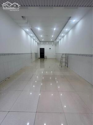 Cho thuê nhà 1 trệt 1 lầu mặt tiền đường phan đình phùng, ngay trung tâm