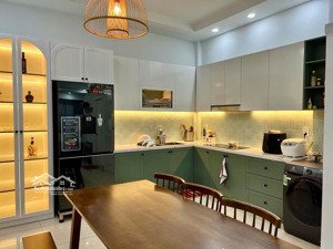 nhà bán đẹp, ntcc, hẻm xe tải, 2lầu, ngay tt quận, đường tân sơn nhì, quận tân phú. giá chỉ: 5,59tỷ