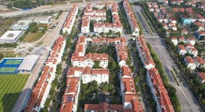 tin quan trọng. duy nhất 1 căn lk 103m2 chào bán. nhỉnh 200 triệu/m2, sẵn sổ đỏ rồi