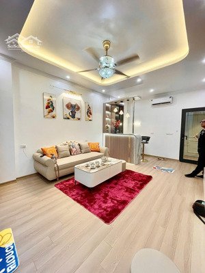 bán nhà phân lô thái hà 41m, 5 tầng, thang máy, ô tô đỗ cửa, ngõ thông