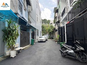 nhà 3 tầng hẻm xe hơi rẻ kịch sàn ngã tư thủ đức tại hiệp phú, 4,95 tỷ, 50m2, giá cực chất