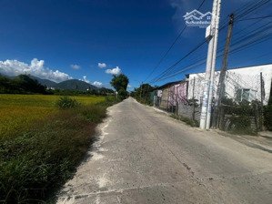 bán đất tặng nhà cấp 4 vĩnh trung mặt tiền lớn 19m, đường rộng ô tô vào đến đất