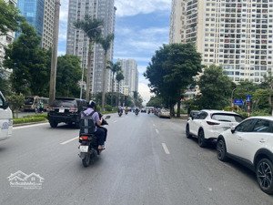 bán nhà nguyễn hoàng,nam từ liêm,lô góc ,gần phố, gần ô tô,đh thương mại, đh quốc gia , sổ đỏ đẹp