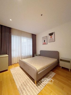 cho thuê căn hộ 2pn - 3wc, diện tích 180m2. nhà full nội thất cao cấp