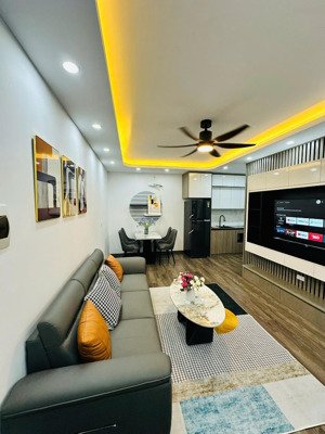penthouse 80m2, 3 phòng ngủ 2wc, 3.9tỷ, full nội thất mới đẹp, có sổ