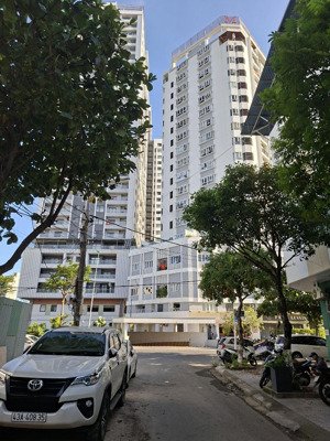 siêu phẩm 7 tầng + thang máy sau lưng trần hưng đạo - cầu rồng vị trí kim cương