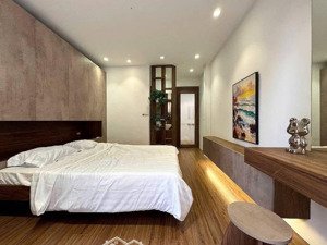 bán nhà riêng 5,9 tỷ, 32m2 tại phường bồ đề,, long biên, hà nội, nhà đẹp, nhanh chân.