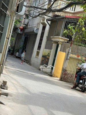 chính chủ bán gấp nhà nguyễn văn cừ - hồng tiến 33m2 x 4 tầng, mt 3.8m, vuông, gần ô tô, nhỉnh 6 tỷ