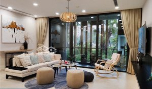 cần bán căn góc 3pn2vs, tầng trung đẹp, hai ban công thoáng mát, có slot để ô tô