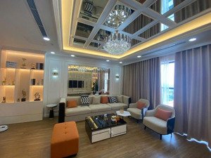 cho thuê ch cao cấp tại indochina plaza iph xuân thủy. 3 pn từ cb - full nội thất. lh 