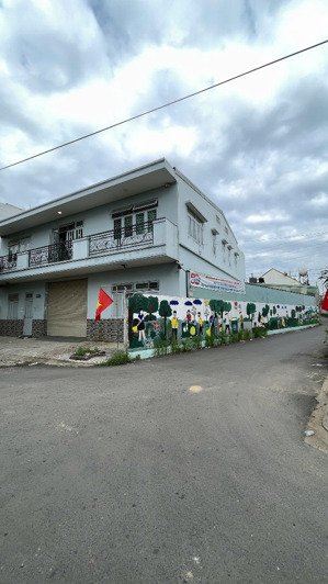 bình hưng hòa- bình tân cần bán gấp xưởng 1/ đường tân kỳ tân quý. hẻm 12m . đúc 1 lầu