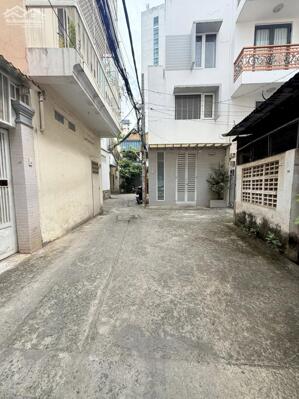 Chính chủ giảm sốc - nhà đường Lê Văn Sỹ, ngay vòng xoay Lăng Cha Cả - 5.6m x 11m, hẻm 4m.