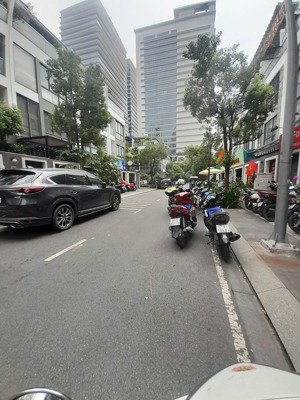 hàng hiếm khu vip hà đô đường 3/2 q10 dt 176m2 4 tầng ngang 11m