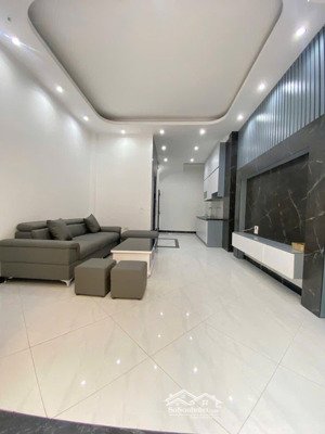 bán nhà cầu diễn 35m x 6 tầng thang máy, ô tô sát giá chỉ 7,3 tỷ